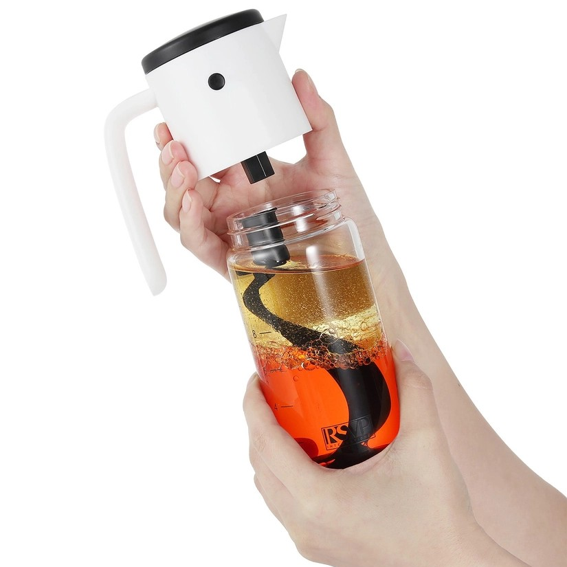 Salad Dressing Mixer