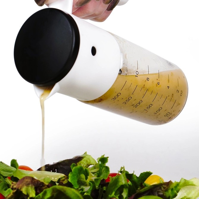 Salad Dressing Mixer