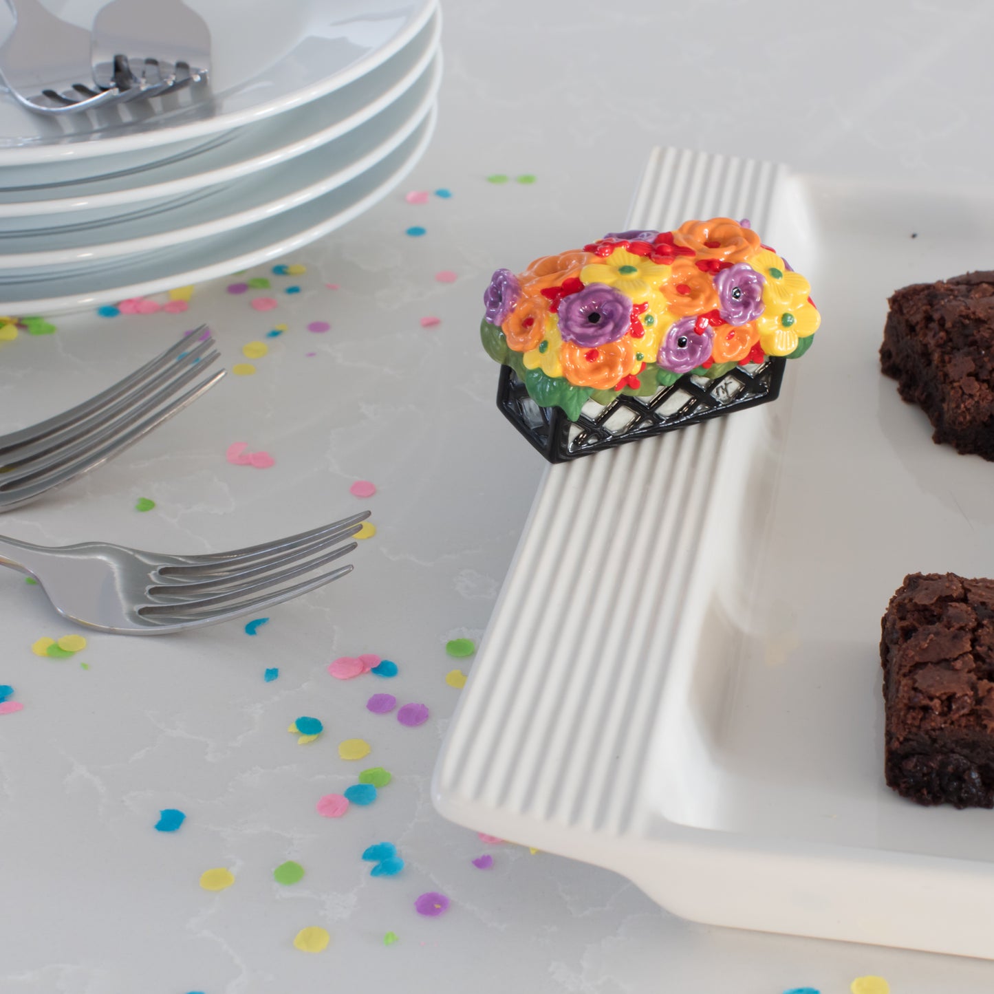 NF Mini Love Blooms Here - Flower Box